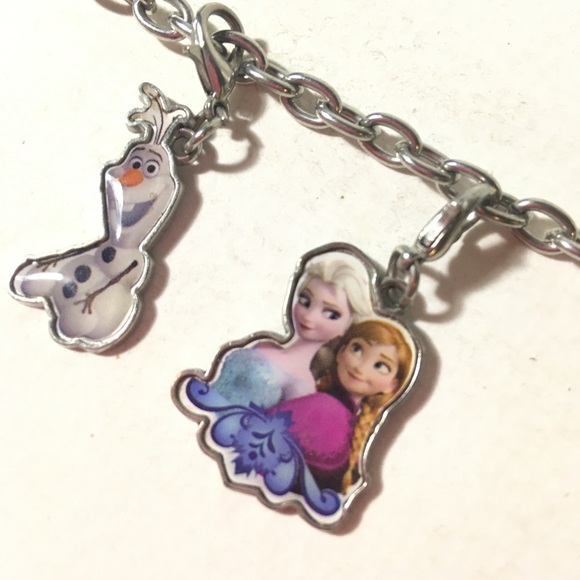 Disney Frozen Charm Bracelet • Elsa Anna Olaf - Picture 5 of 8
